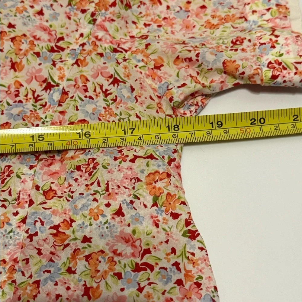 Tommy Hilfiger Floral Button-Down Blouse – Size 4 Short Sleeve Statement Collar